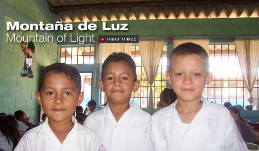 "Monta&ntilde;a de Luz: Mountain of Light"