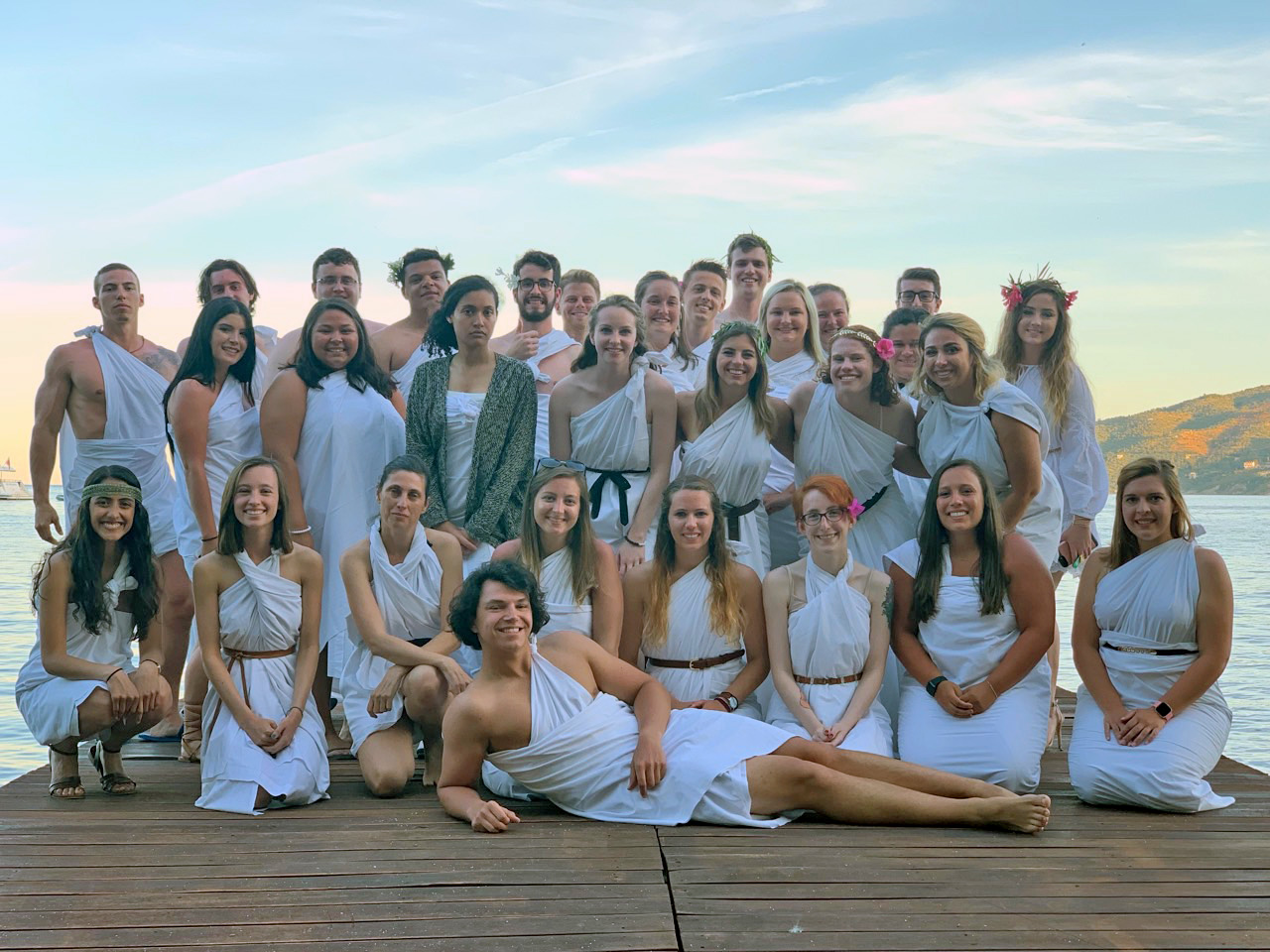poros toga group photo