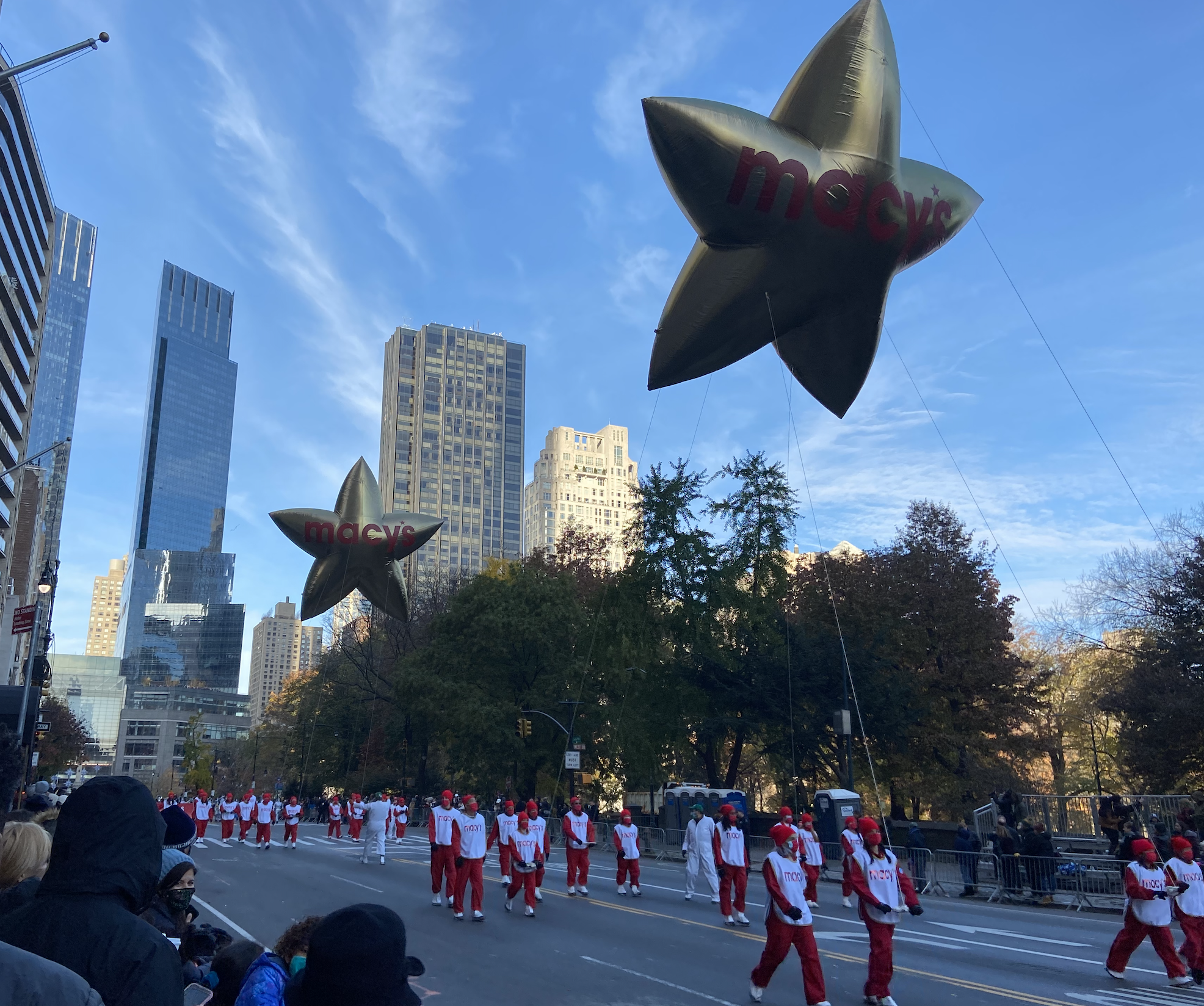 Macy's star balloons