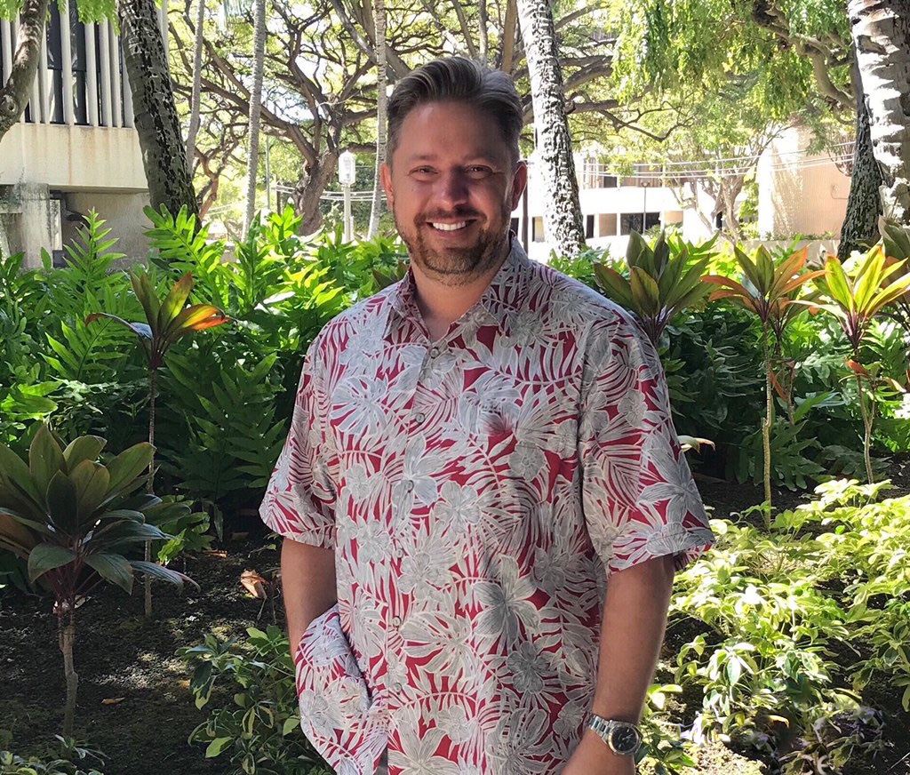 hawaii alumni club shirt 1