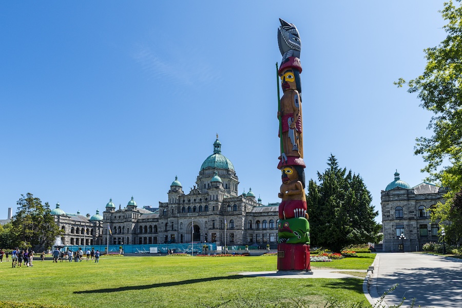Gardens in Victoria with totem pole