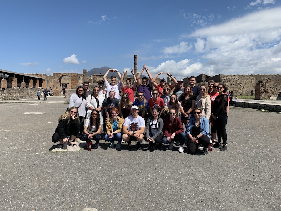 Group photo of Buckeyes in Pompeii