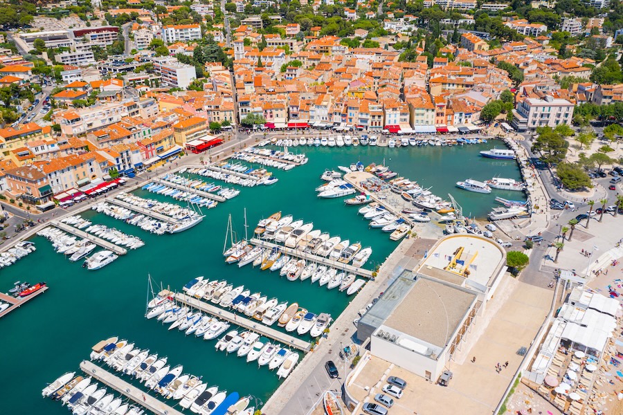 Large port of Cassis