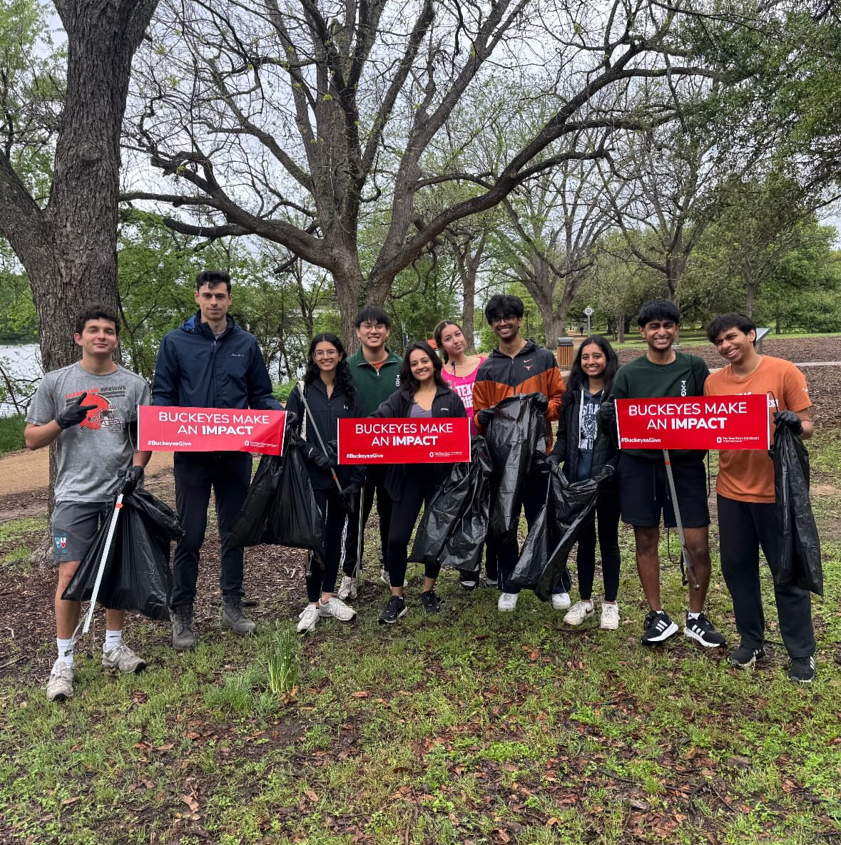 10 Buckeye volunteers pick up trash in Austin, Texas.