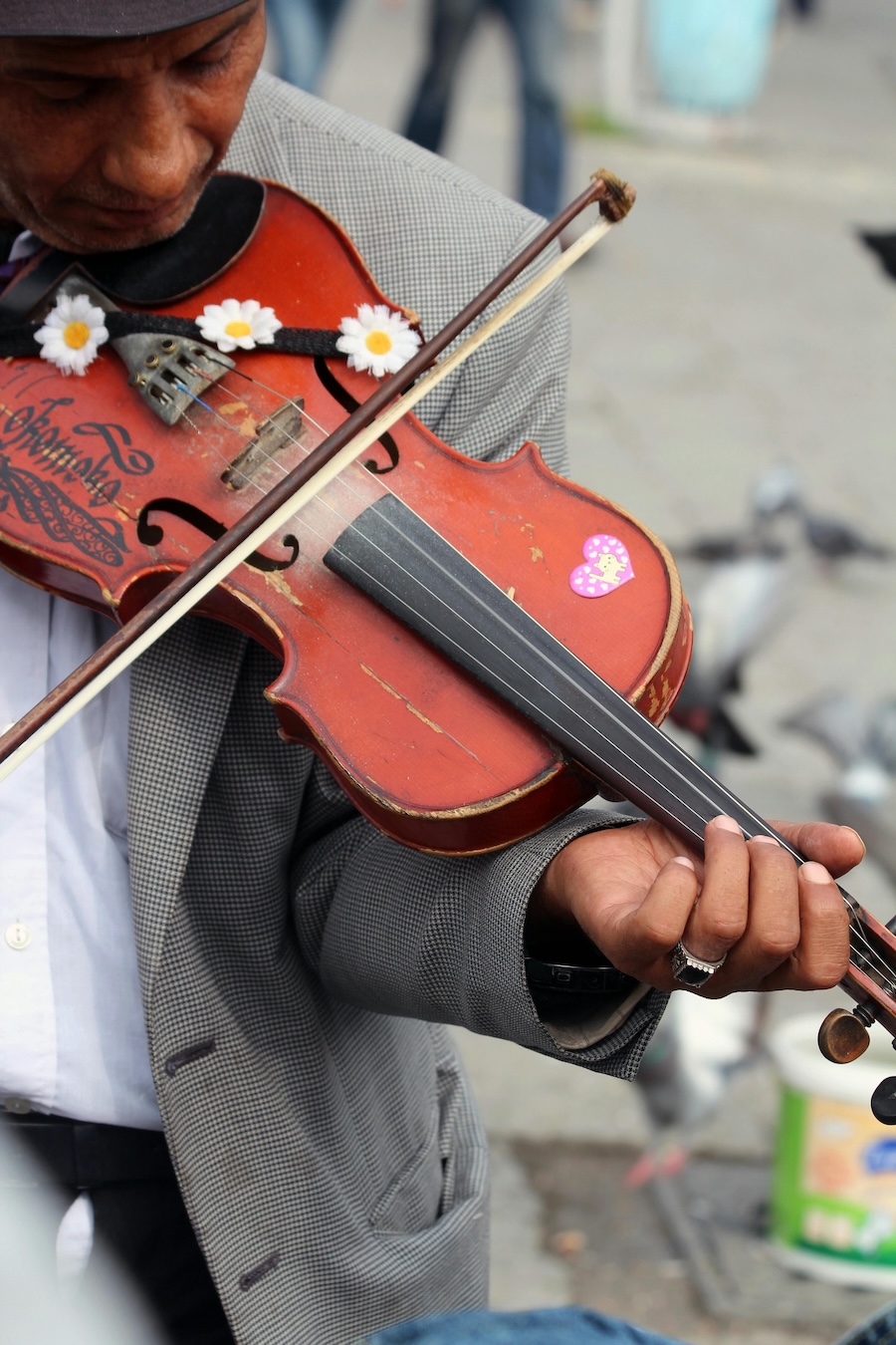 violin player