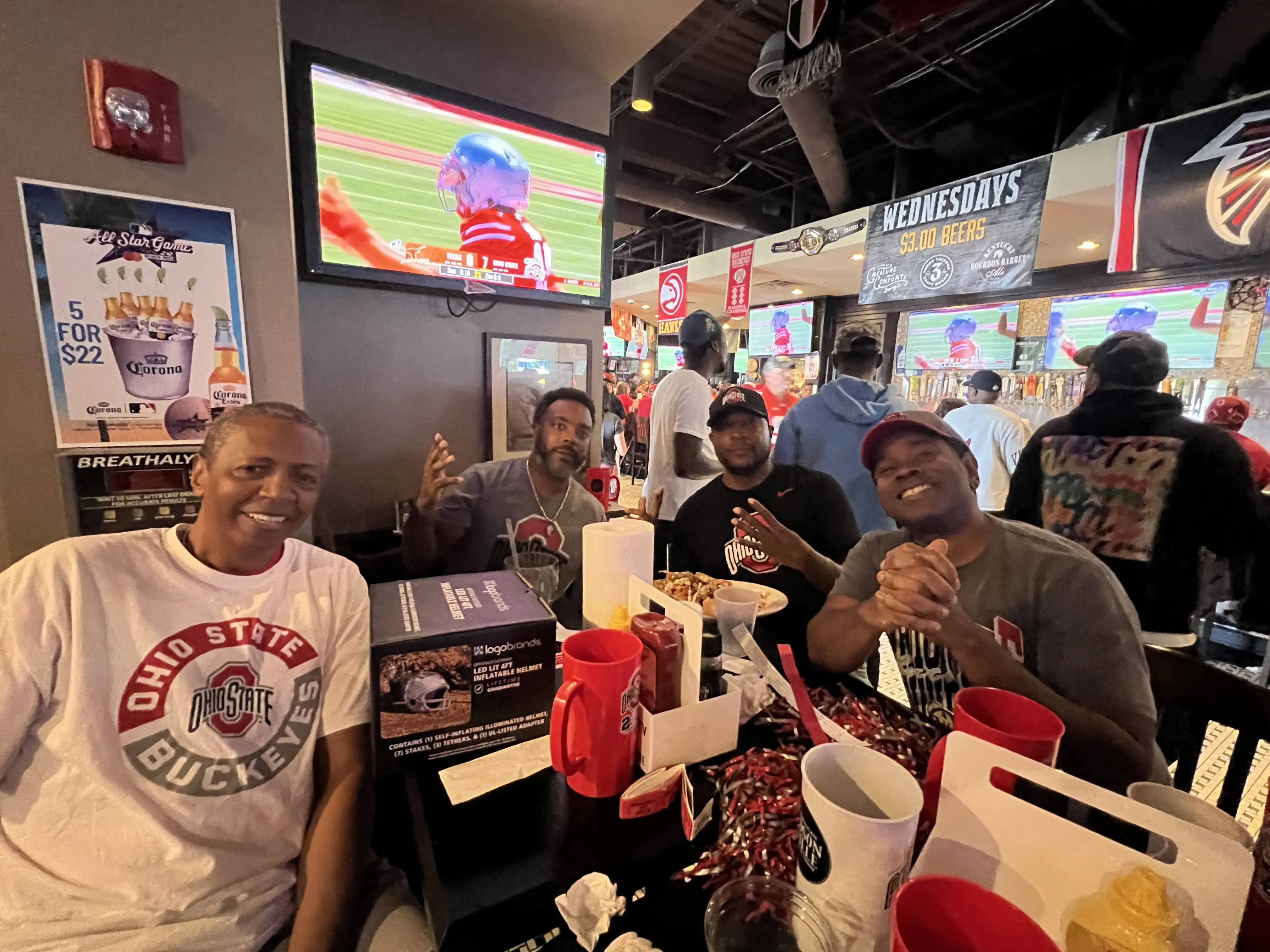 alumni club of atlanta group members smiling 