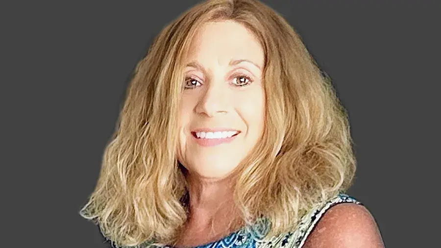 Joni Burton headshot