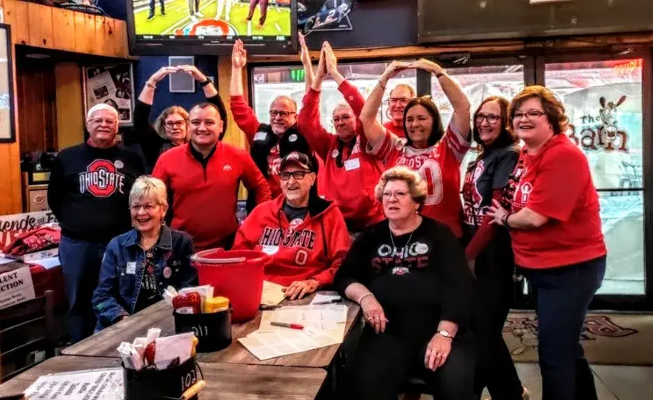 Muskingum county alumni at game watch event