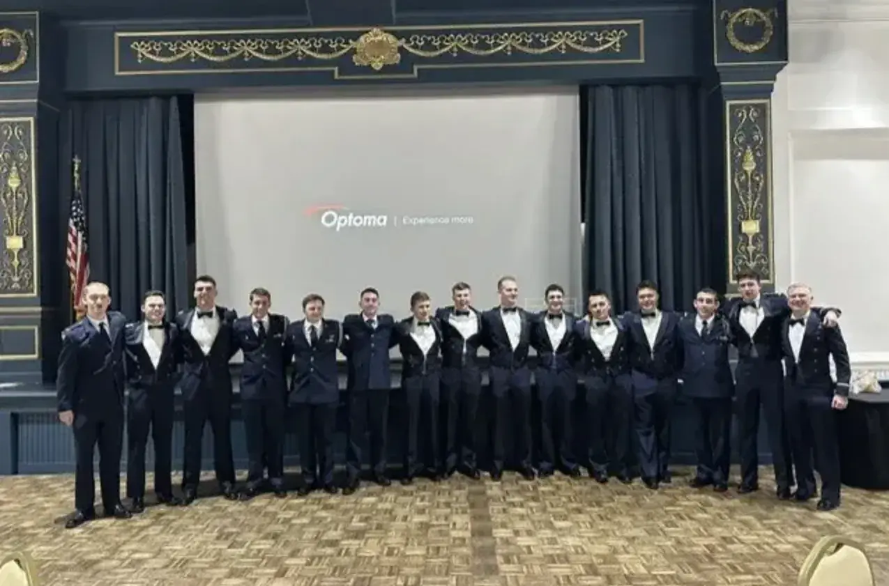 Group of alumni at ROTC Society event.