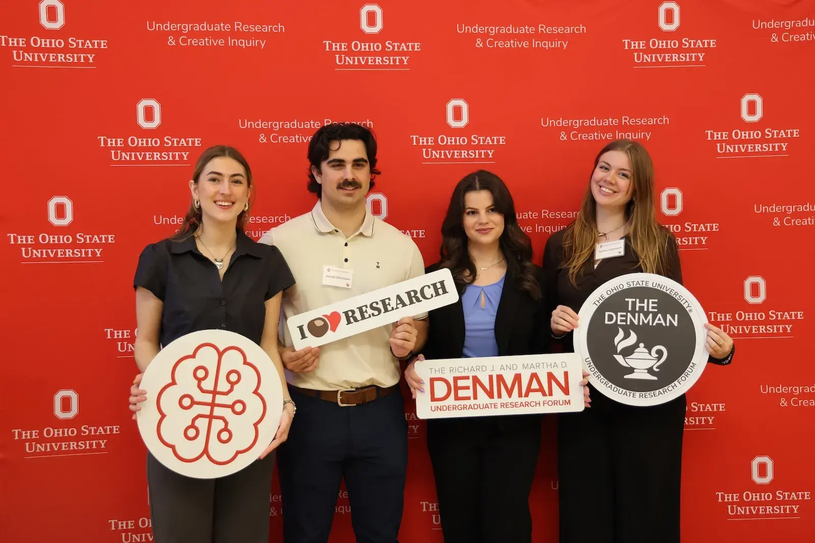 Denman alumni in group photo.