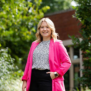 Photo of Alyson Murphy