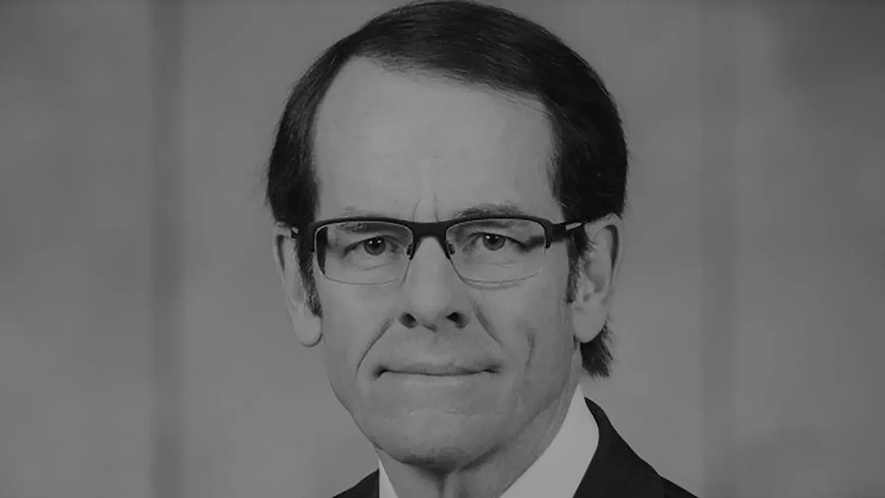 close up black and white portrait of Roger Fingland, DVM