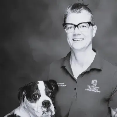 Photo of Maureen Kelleher, DVM with dog