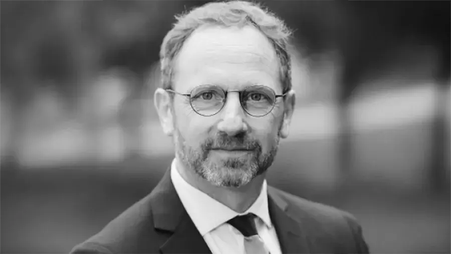 Dennis Hirsch