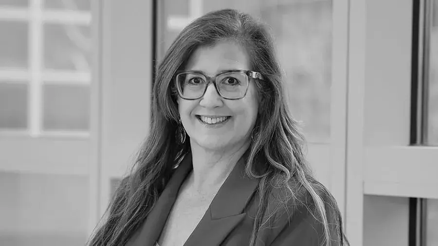 Photo of Jennifer Gold