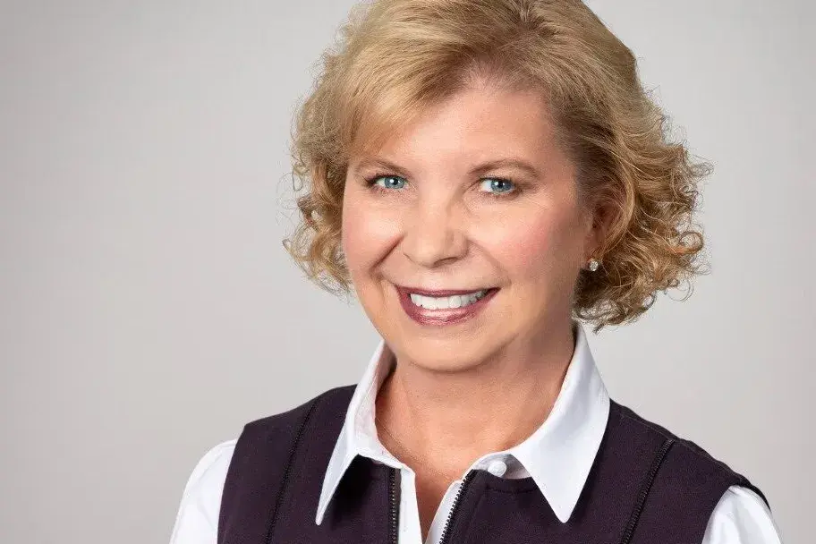 headshot kara trott