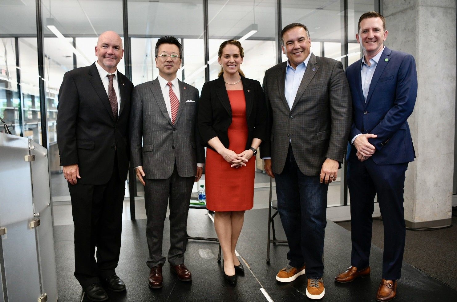 Peter Mohler, Hiroyuki Fujita, Amy Moore, Mayor Ginther and Doug Ulman.