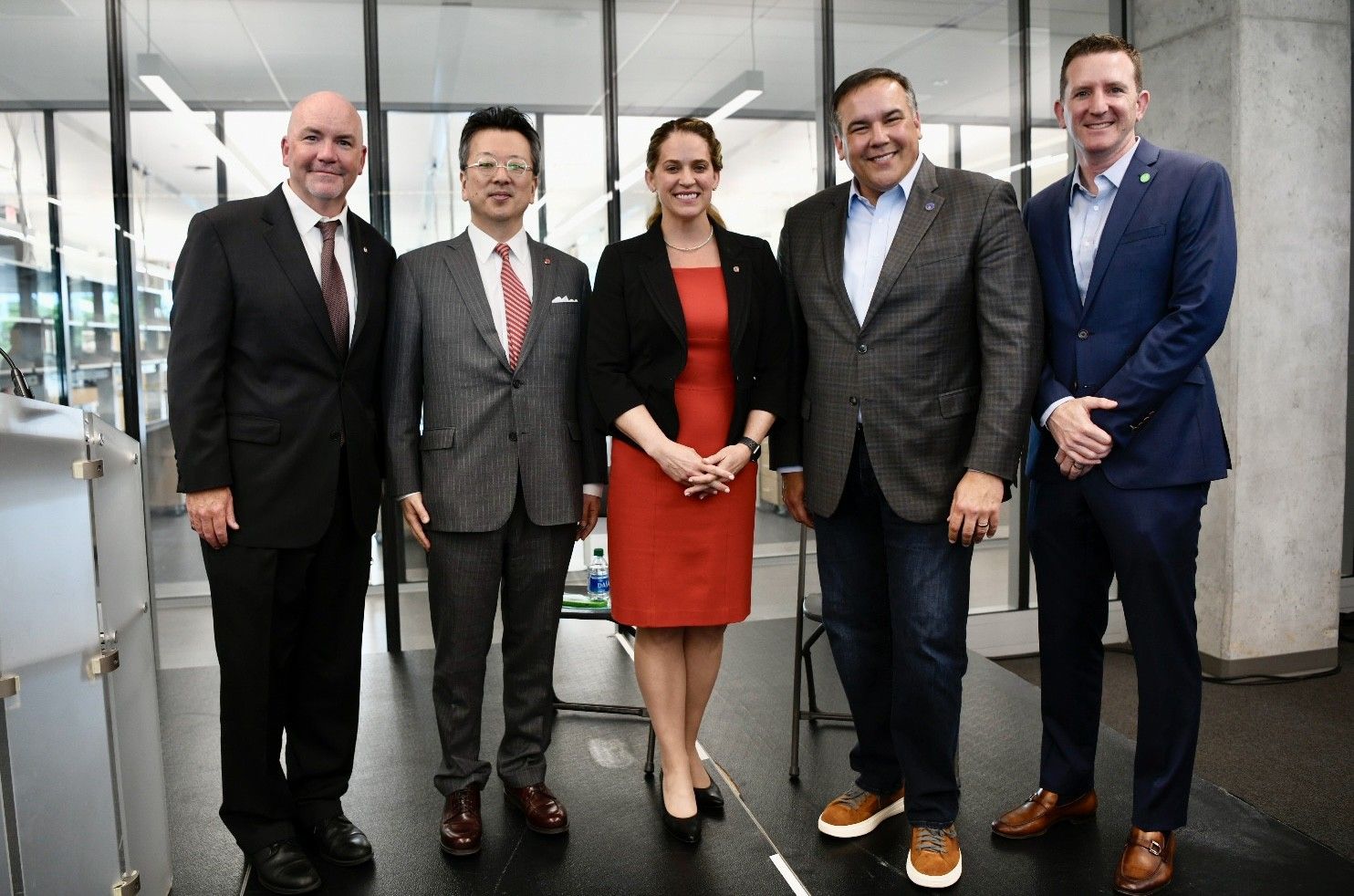 Peter Mohler, Hiroyuki Fujita, Amy Moore, Mayor Ginther and Doug Ulman.