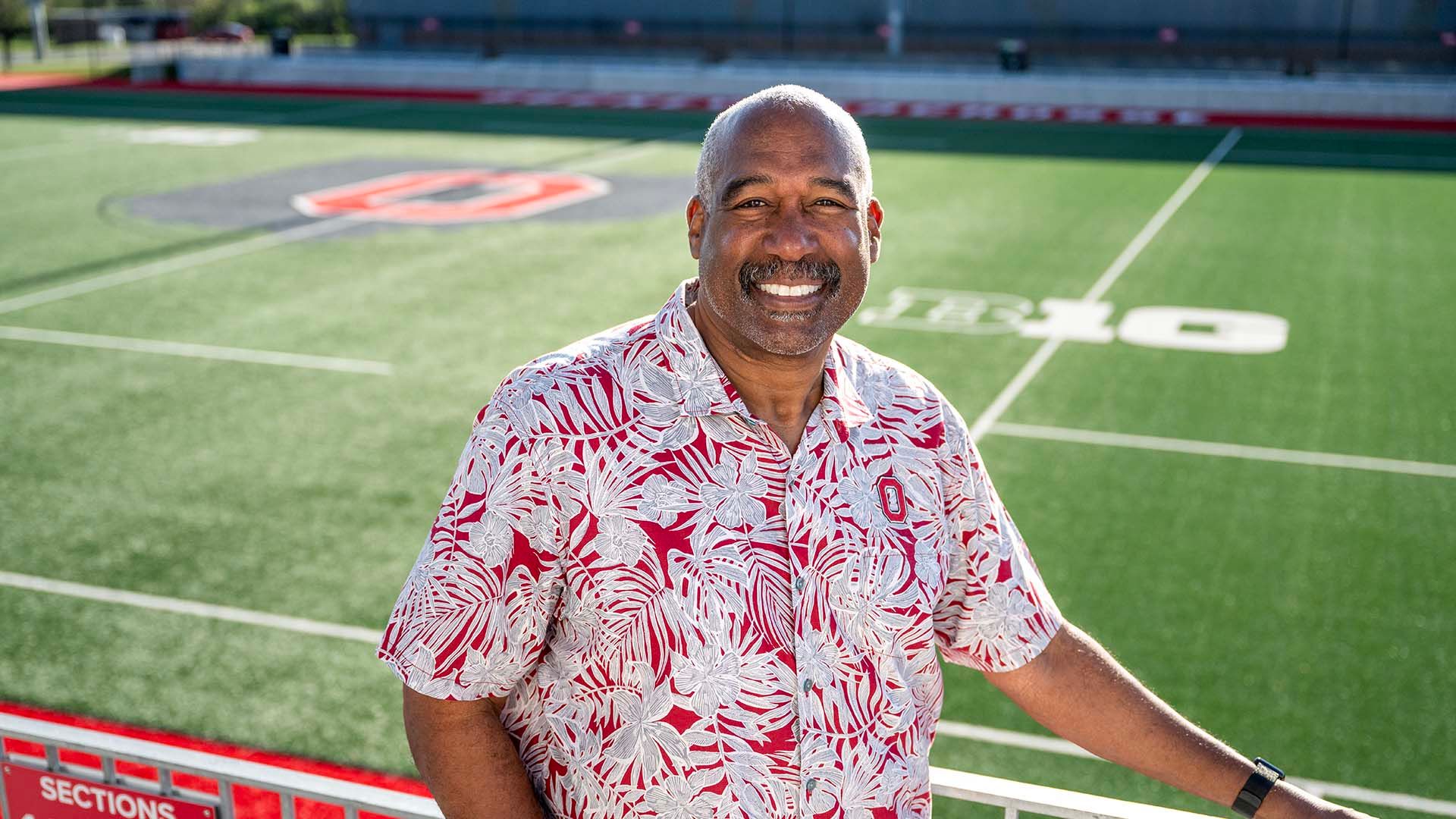Headshot of Gene Smith
