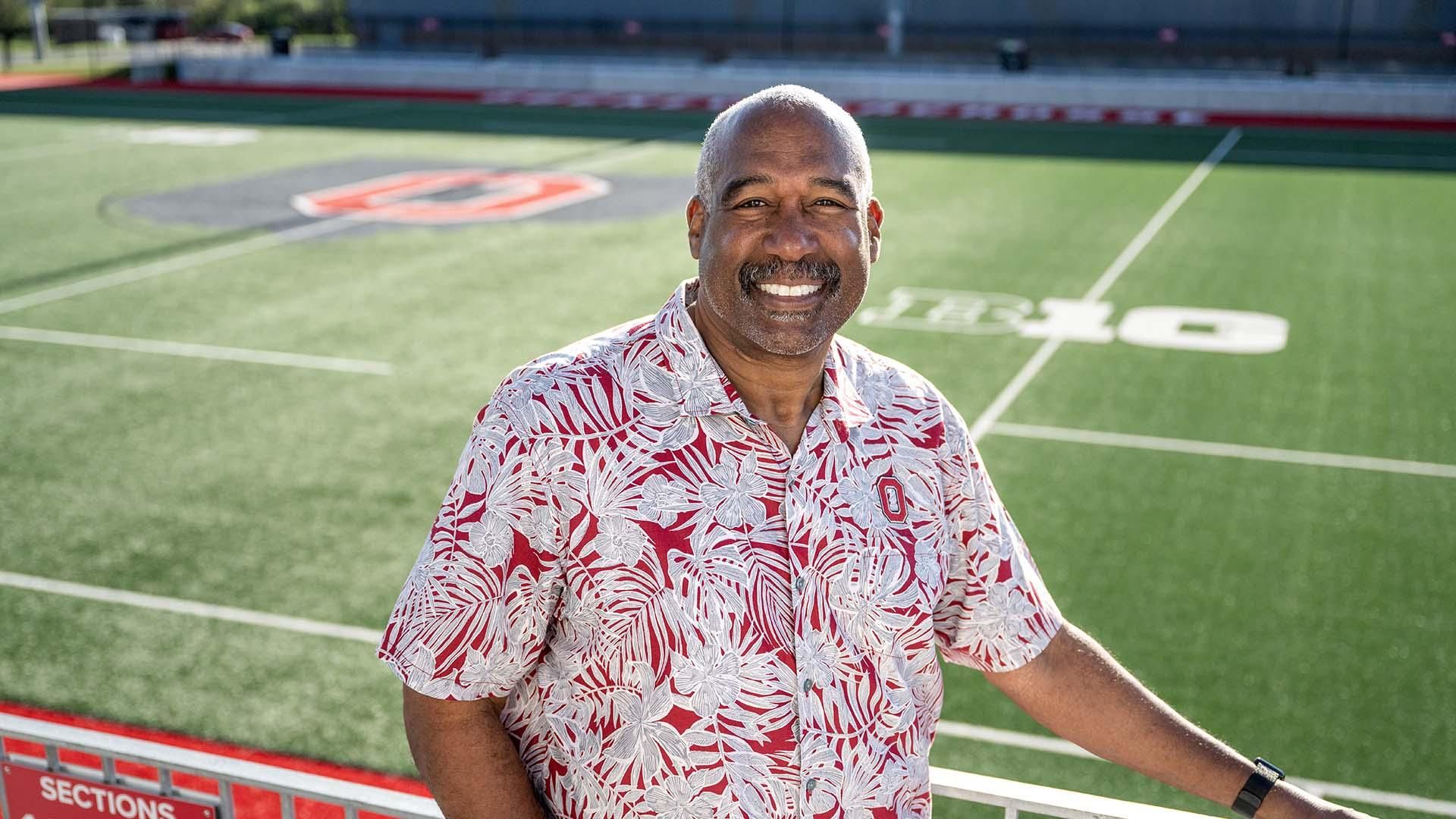 Headshot of Gene Smith